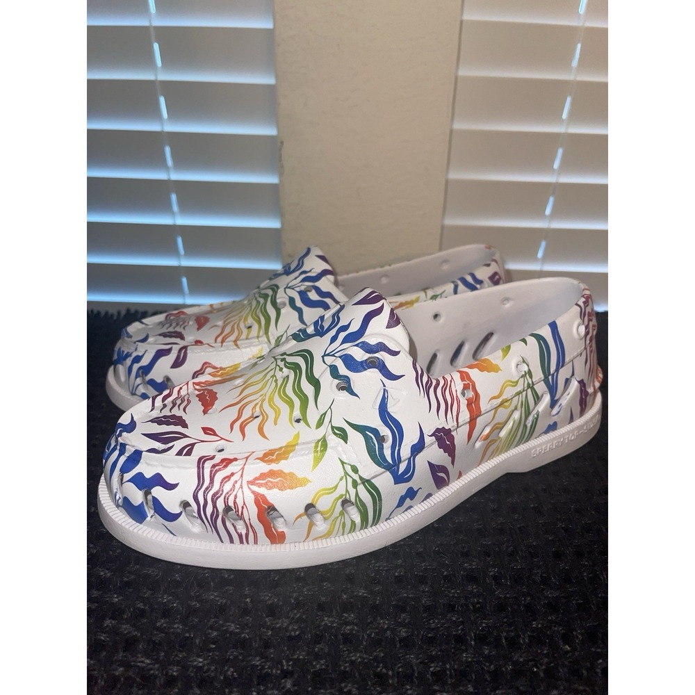 Sperry Authentic Original Float Pride Shoes Men Size 7- Women Size 9 Rainbow